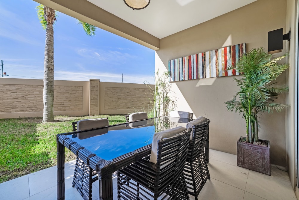 Modern Magic Village Resort Townhouse 7662 - photo 24
