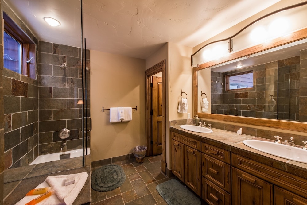 Abode in Deer Crest - photo 43
