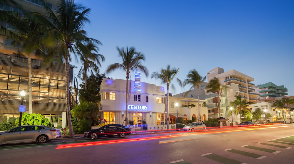 Century Hotel - last minute hotel in Miami Beach