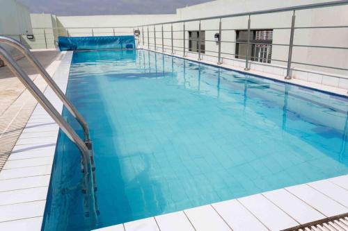 Skyviews Oasis with rooftop pool and Gym