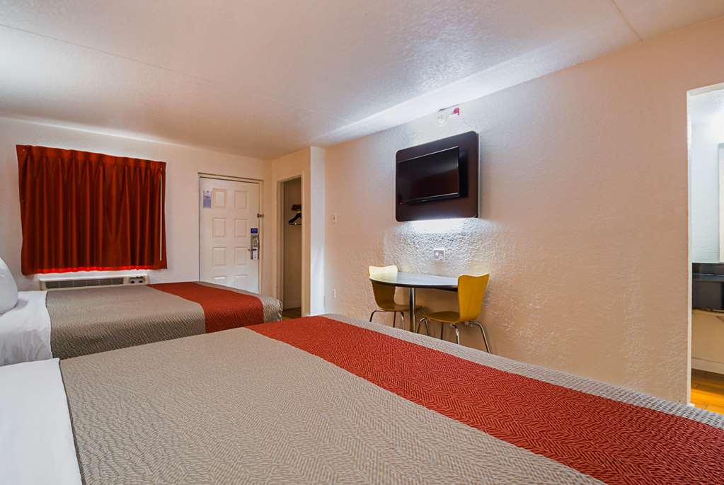 Motel 6 Garland TX Northeast Dallas - photo 25