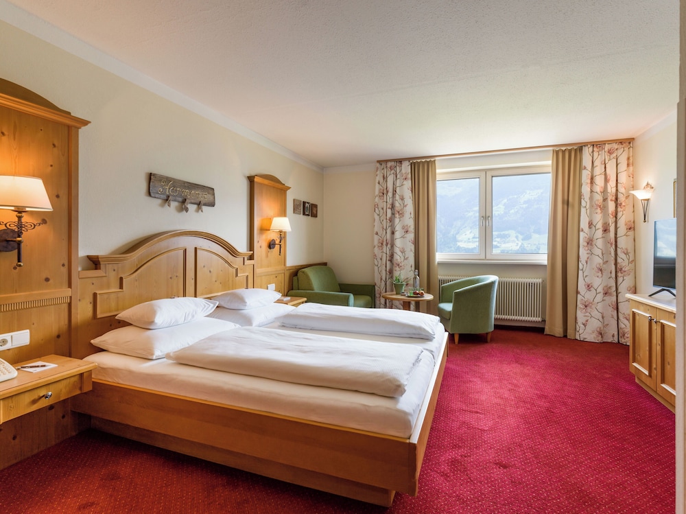 Hotel Waldfriede — Fuegenberg — photo 4