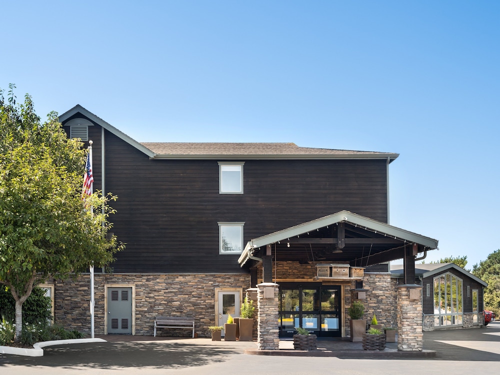 Holiday Inn Express Ft Bragg by IHG - photo 46