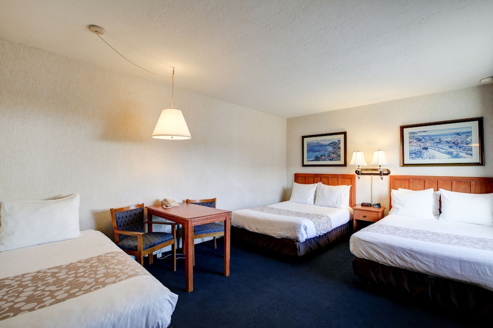 Newport Channel Inn Near Huntington State Beach - photo 15