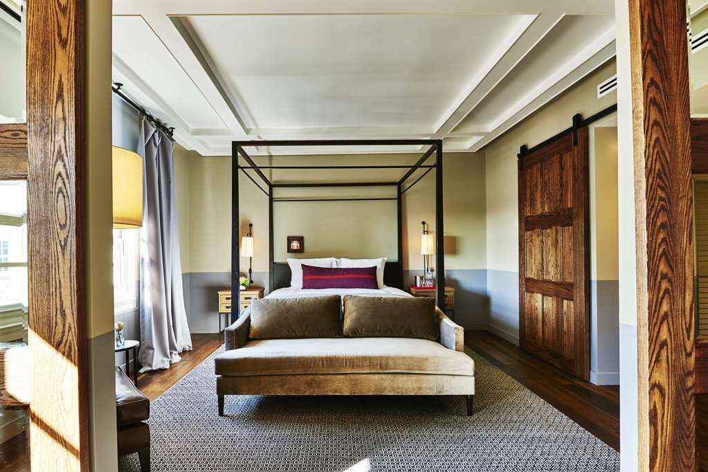 The Hollywood Roosevelt - photo 19