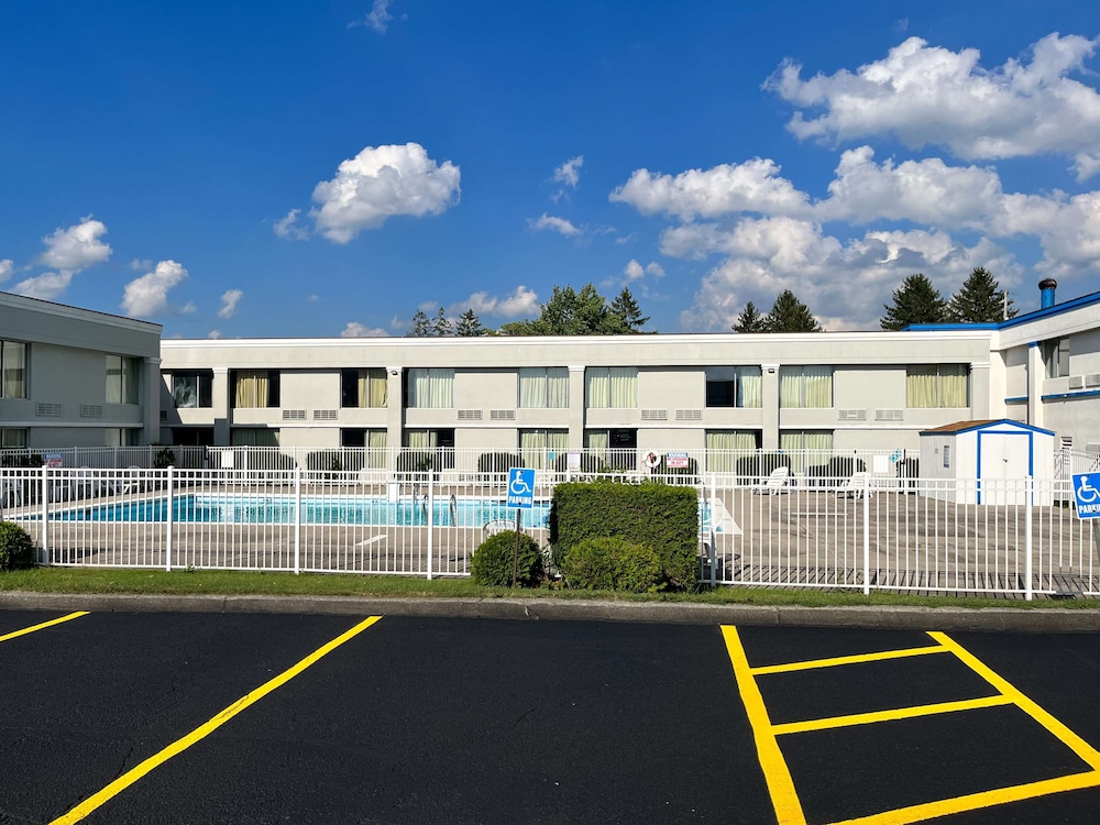 Studio 6 Suites Clarion PA - photo 18