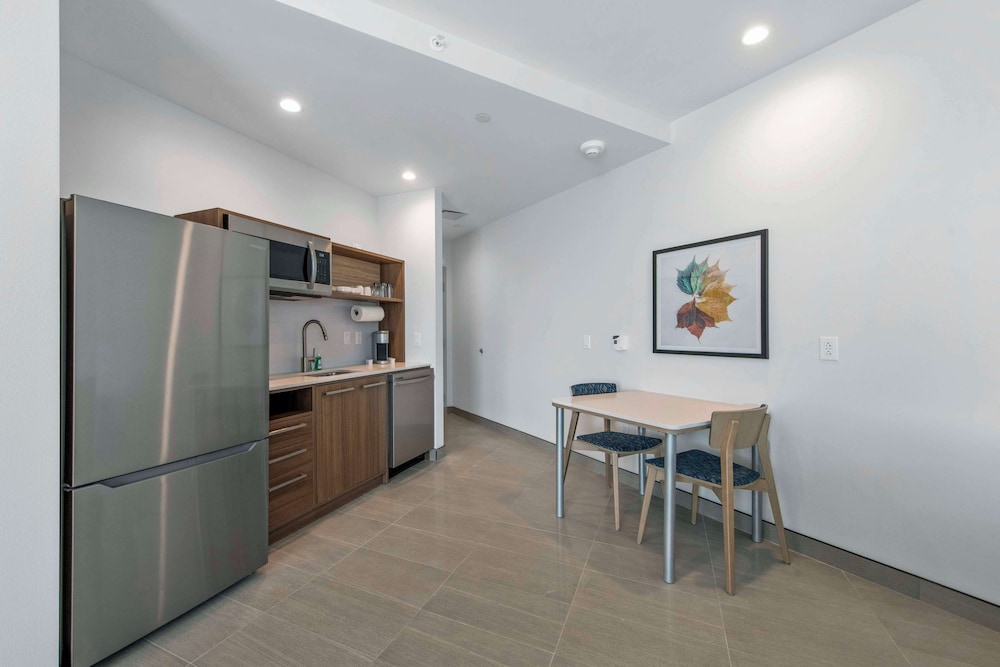 Home2 Suites by Hilton Lumberton - photo 10