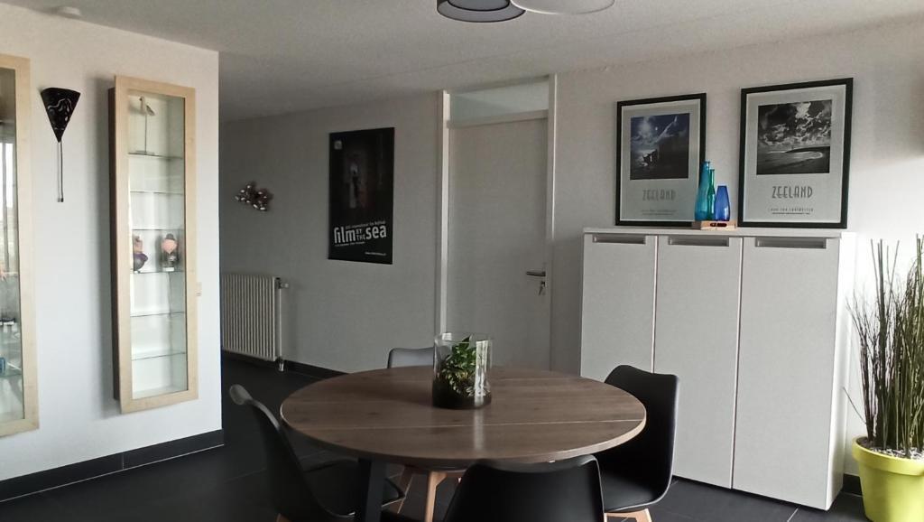 Breakfast at Carin s — 4-Star Luxury Hotel in Vlissingen, Netherlands