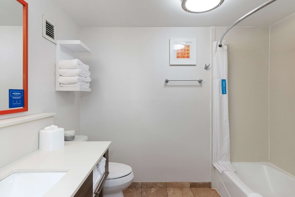 Hampton Inn Rock Hill - photo 25