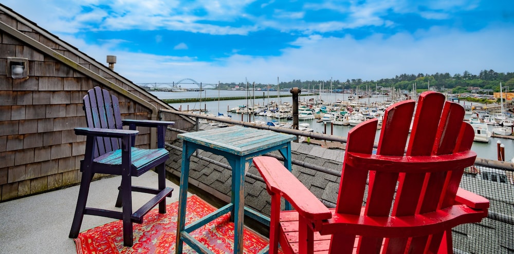 Embarcadero Resort Hotel & Marina - photo 43