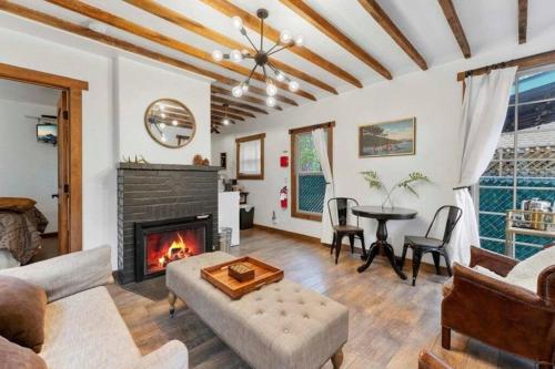 Twin Pines Hideaway BBQ Fire pit Location