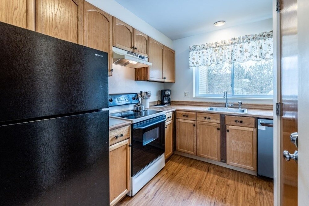 4br Private Townhouse At Smugglers' Notch Resort 4 Bedroom Condo - photo 11