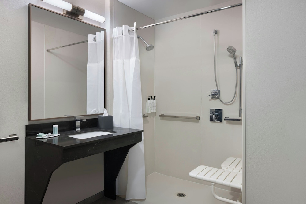 Fairfield Inn & Suites Lake City - photo 17