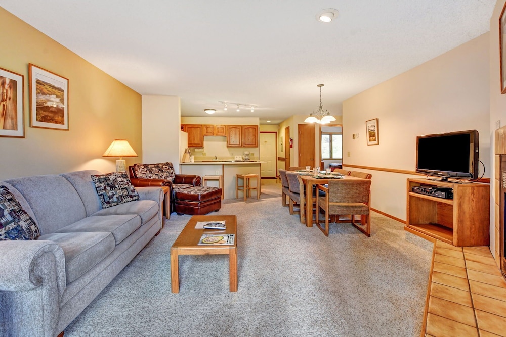 Indian Peaks Resort - photo 16