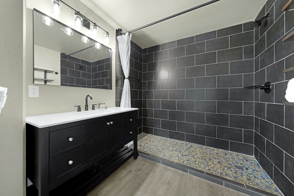 The Suites at Prairie Falls & Event Center - photo 48