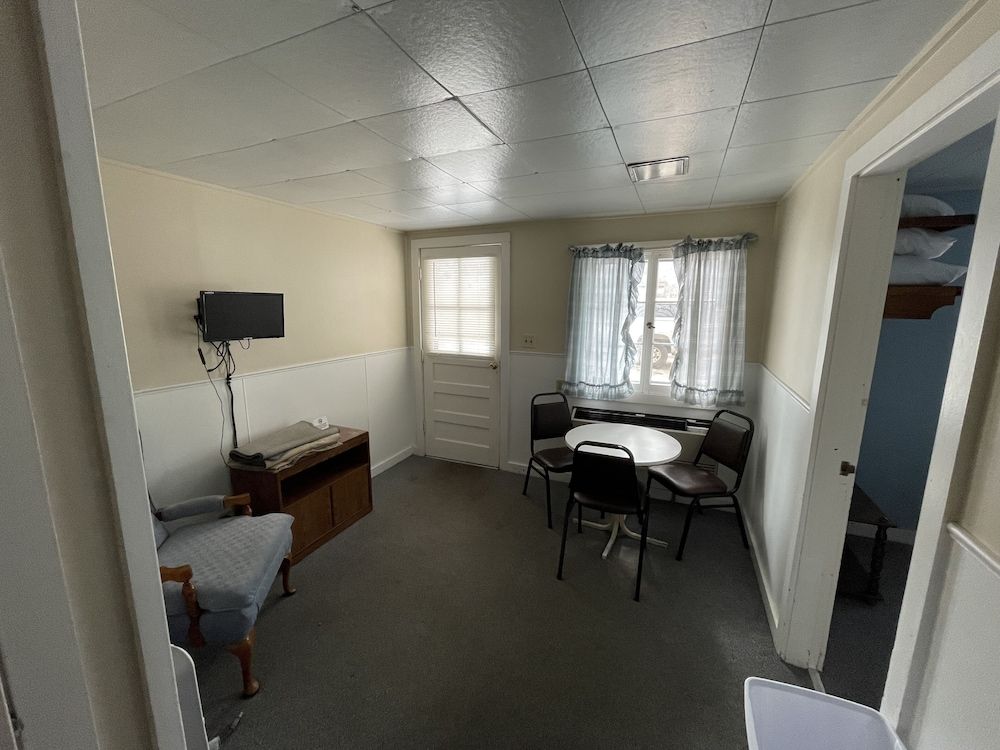 Autrain Motel - photo 10