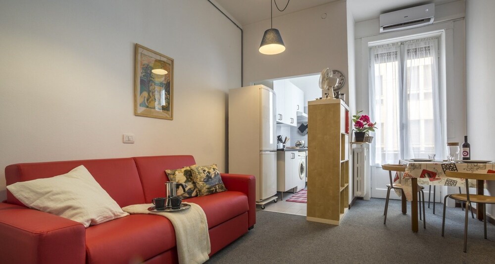 Hintown Navigli Lovers - last minute hotel in Milan