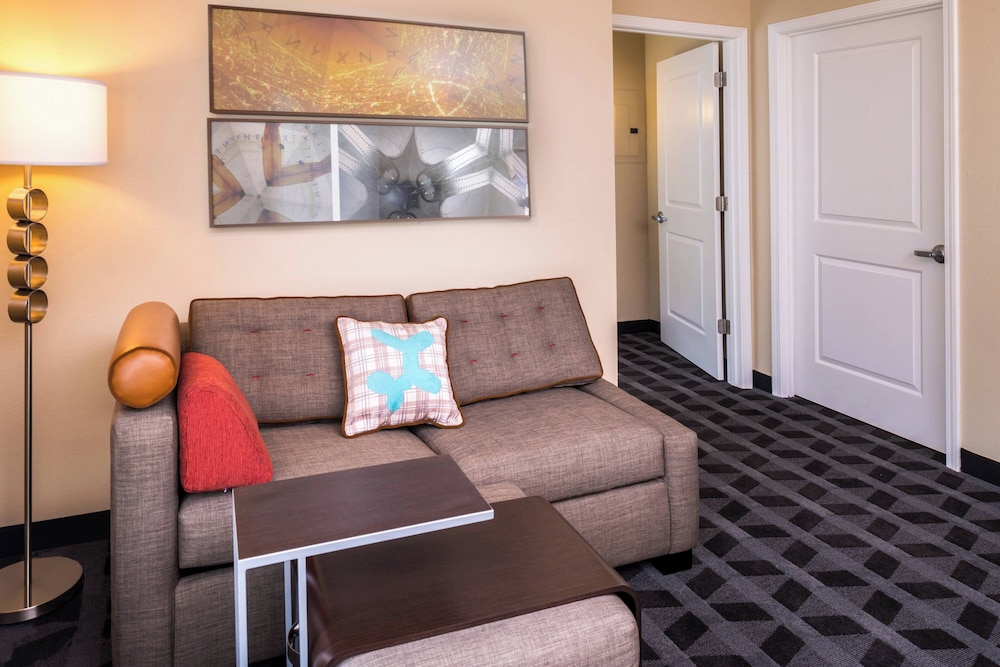 TownePlace Suites by Marriott Huntington - photo 10
