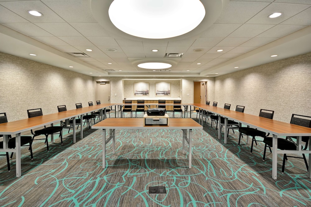 Home2 Suites by Hilton at the Galleria - photo 27