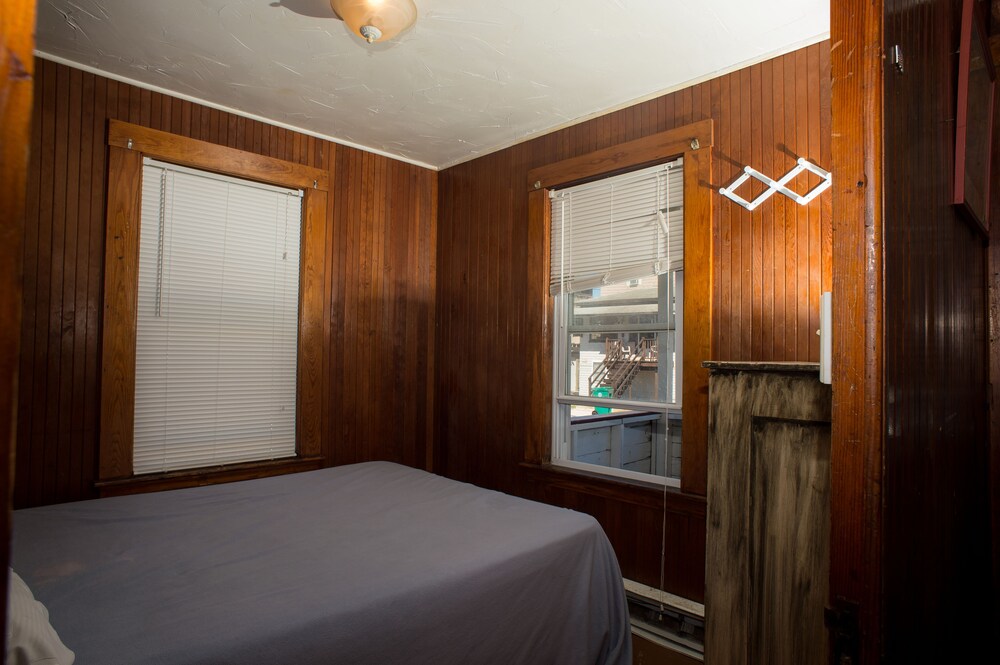 Nautical Motel and Suites - photo 37