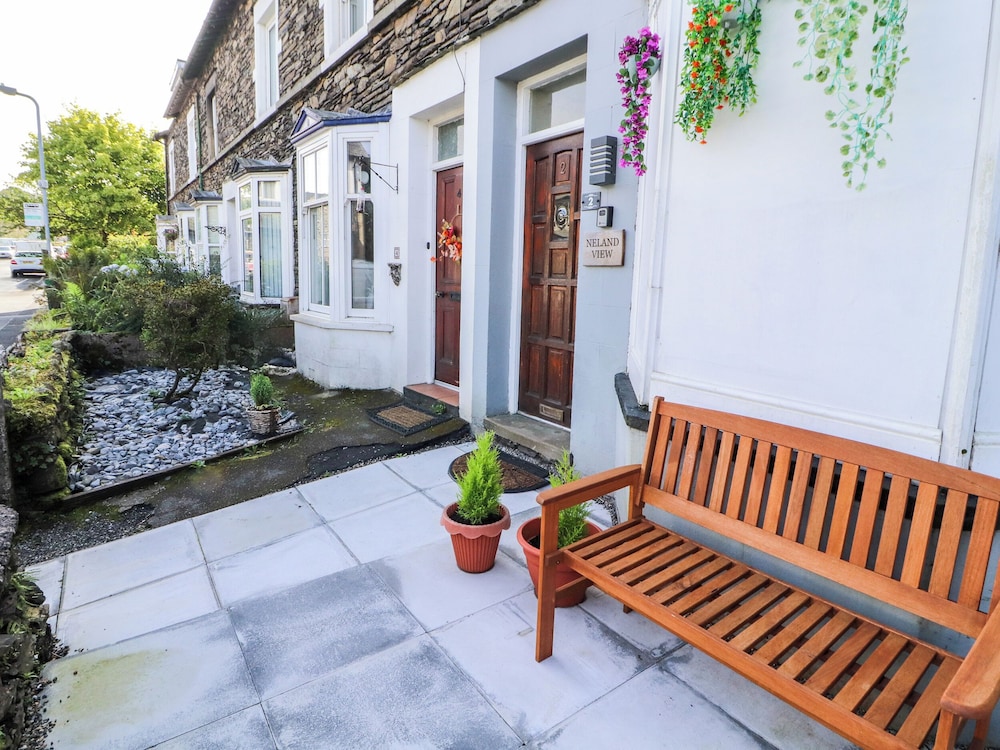 Neland View - carbon neutral hotel in Windermere