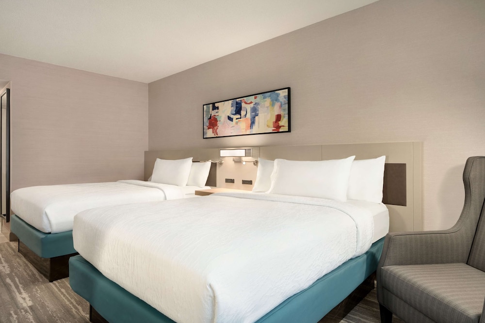 Hilton Garden Inn Tysons Corner - photo 11