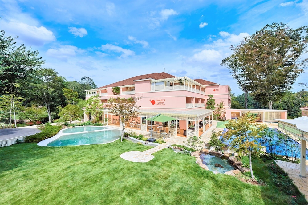 Koyaru no sato Doggys Island in Yachimata, Japan