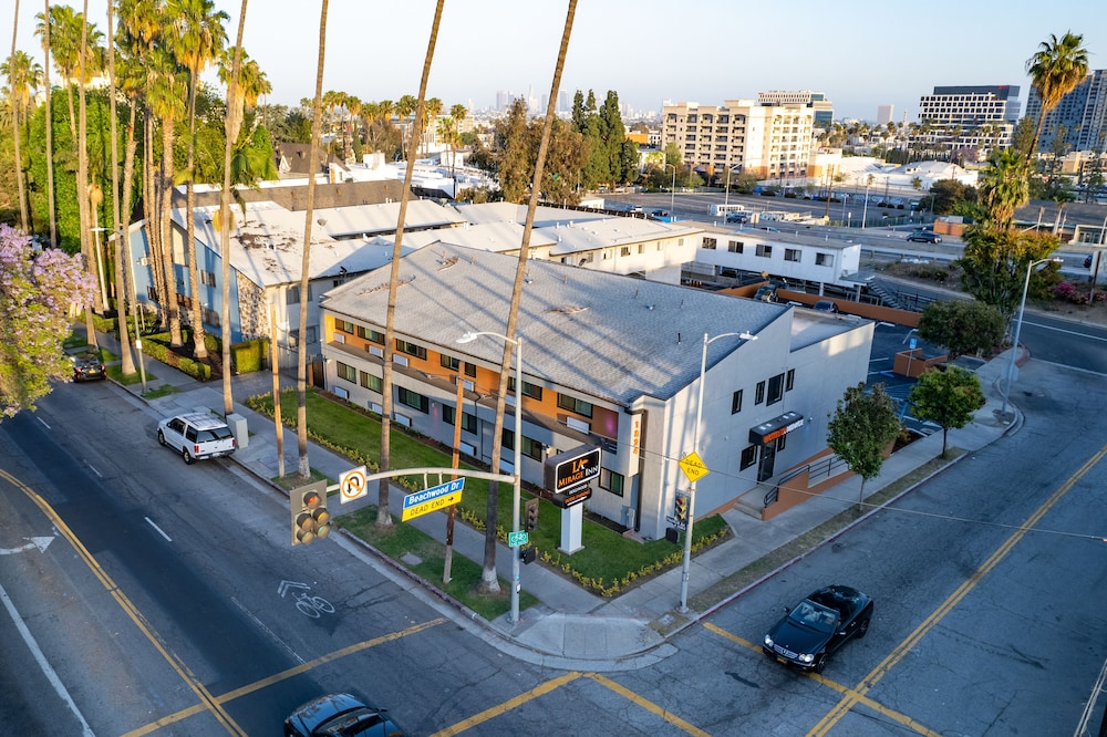 La Mirage Inn Hollywood - photo 28