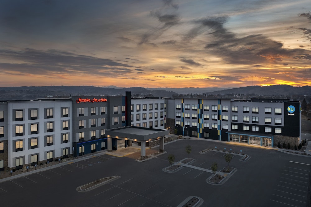Hampton Inn & Suites Rapid City Rushmore - photo 61