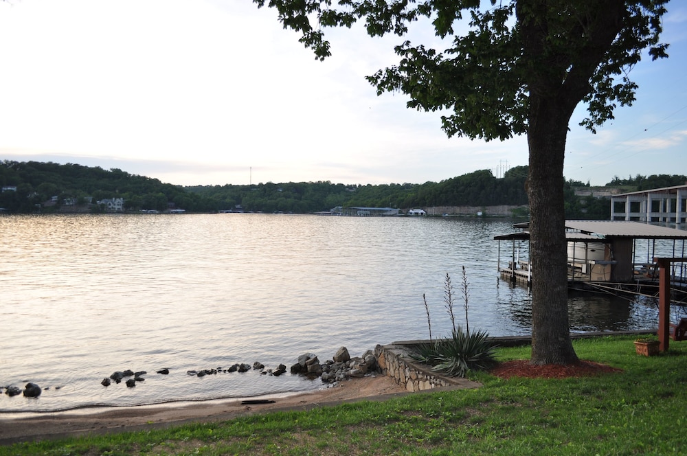 Lake Breeze Resort - photo 148