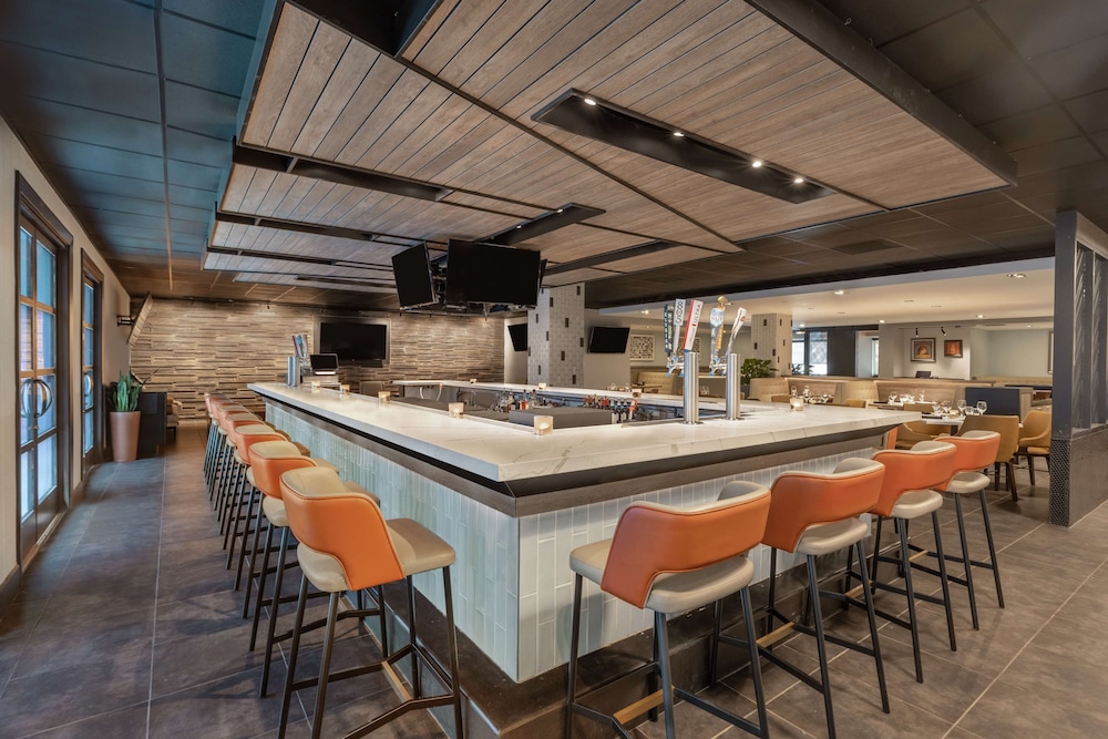 DoubleTree by Hilton San Francisco South Airport Blvd - photo 60