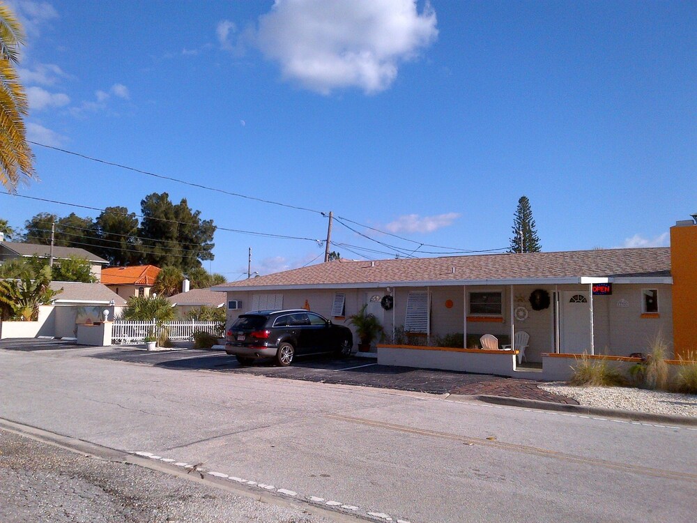 The Bungalows - photo 45