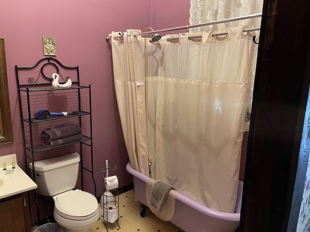 Grand Gables Inn Bed & Breakfast - photo 22