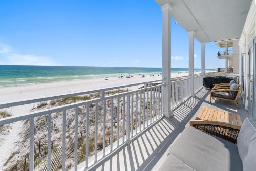 Tan Lines - carbon neutral hotel in Destin