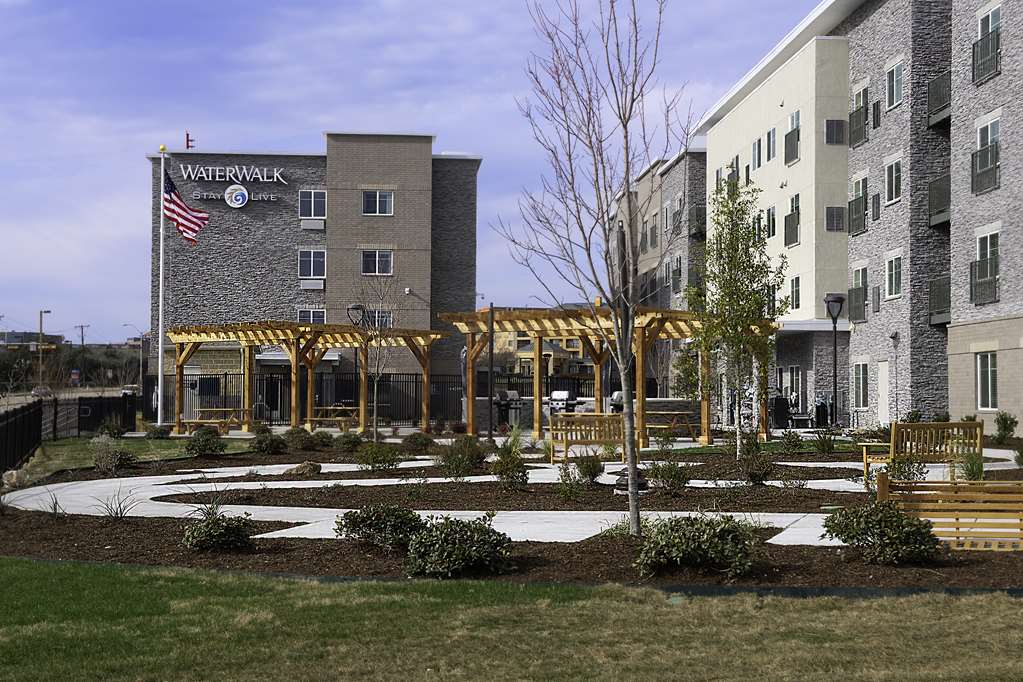 Parks Residential Richardson - carbon neutral hotel in Richardson
