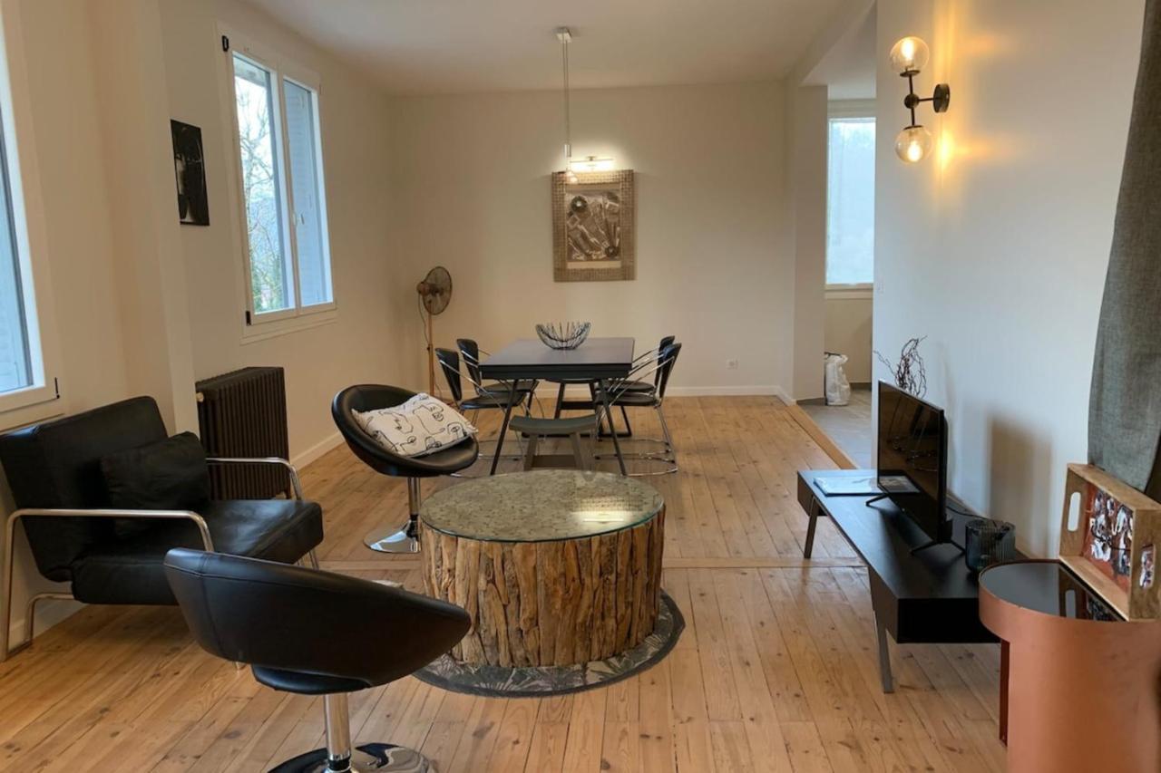 O Mon Beau Refuge T2 75m2 — 4-Star Luxury Hotel in Aix-Les-Bains, France