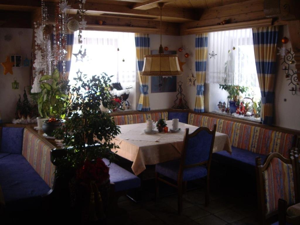 Gasthof Köllenspitze — hotel in Nesselwaengle