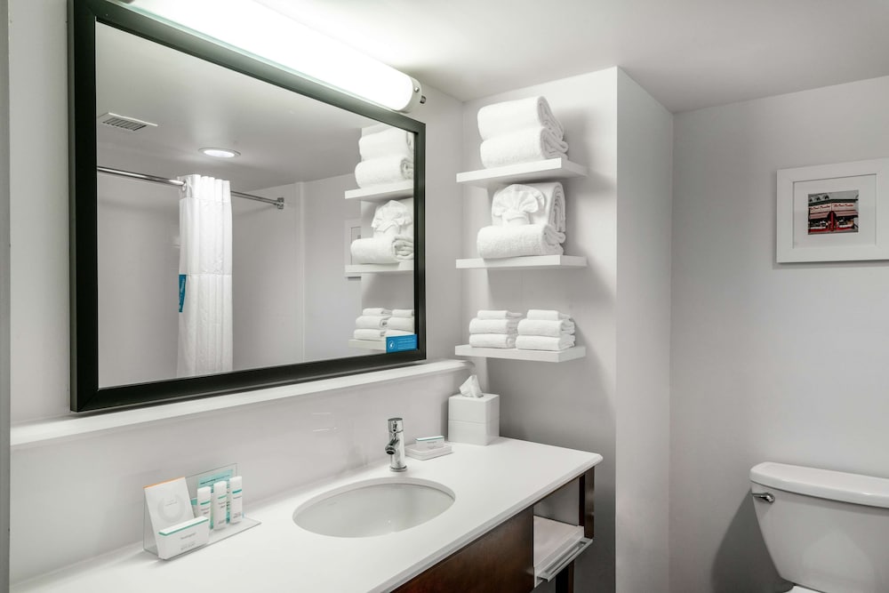 Hampton Inn Lafayette - photo 34