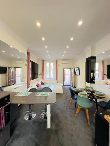 Suite House — 4-Star Luxury Hotel in Lido Di Ostia, Italy