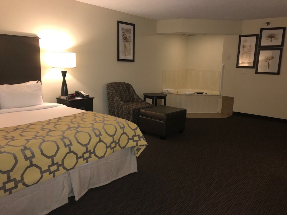 Baymont by Wyndham Bloomington MSP Airport - photo 8