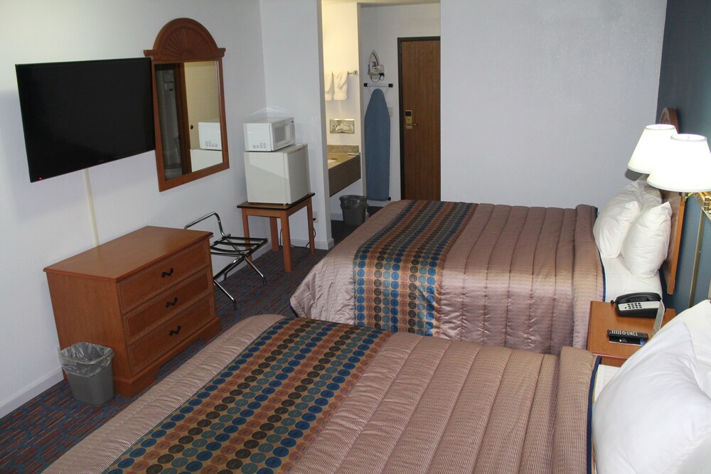 Columbus Inn - photo 8