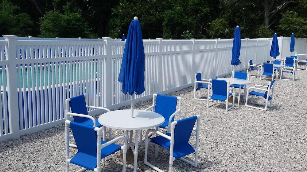 Town N Country Family Resort - photo 9
