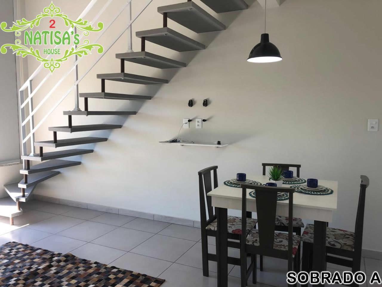 Sobrados Aconchegante Com Piscina Natisashouse