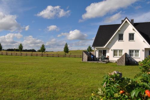Am Jungfernberg 2 — hotel in Usedom