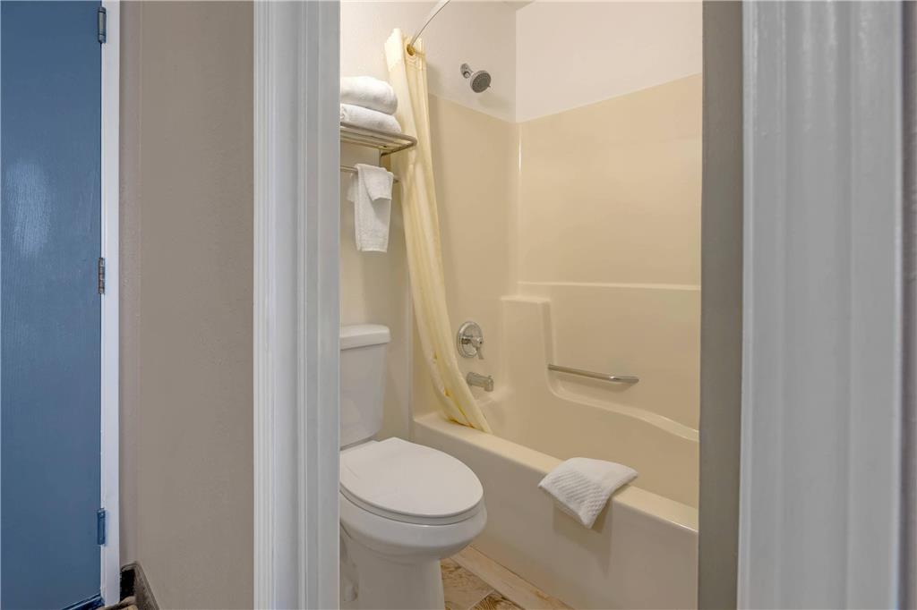 Quality Inn Mauston I 90 - photo 11