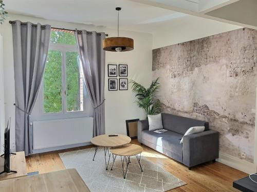 Beau Duplex Proche Centre Gare in Amiens, France