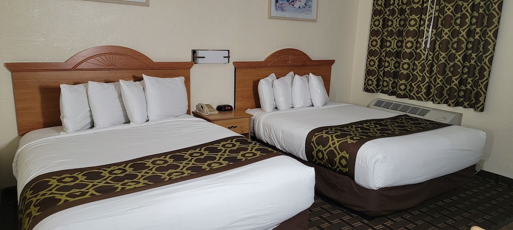 Riverside Inn & Suites Santa Cruz - photo 4