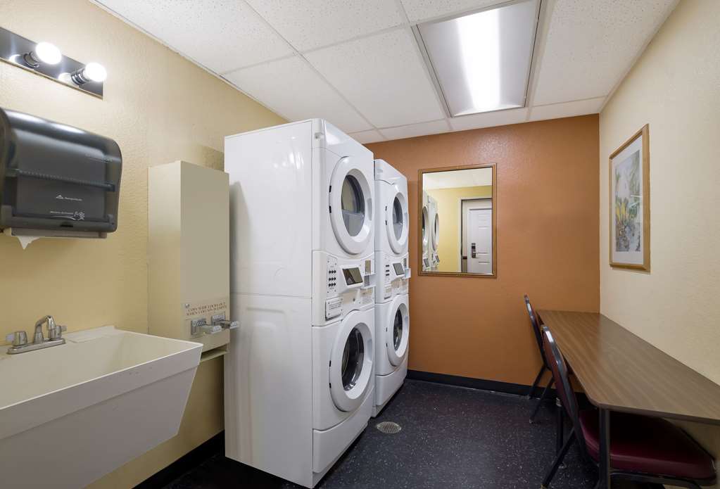 Quality Inn & Suites Medford Airport - photo 30