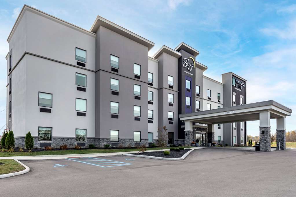 Mainstay Suites Newberry Crane - photo 2