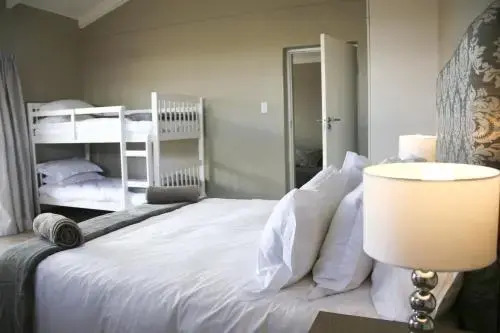 City of Saints Self Catering Guest Cottage — 4-Star Luxury Hotel in Port Elizabeth, South Africa